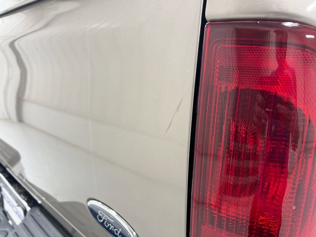Used 2003 Ford F250 XL RWD image 29