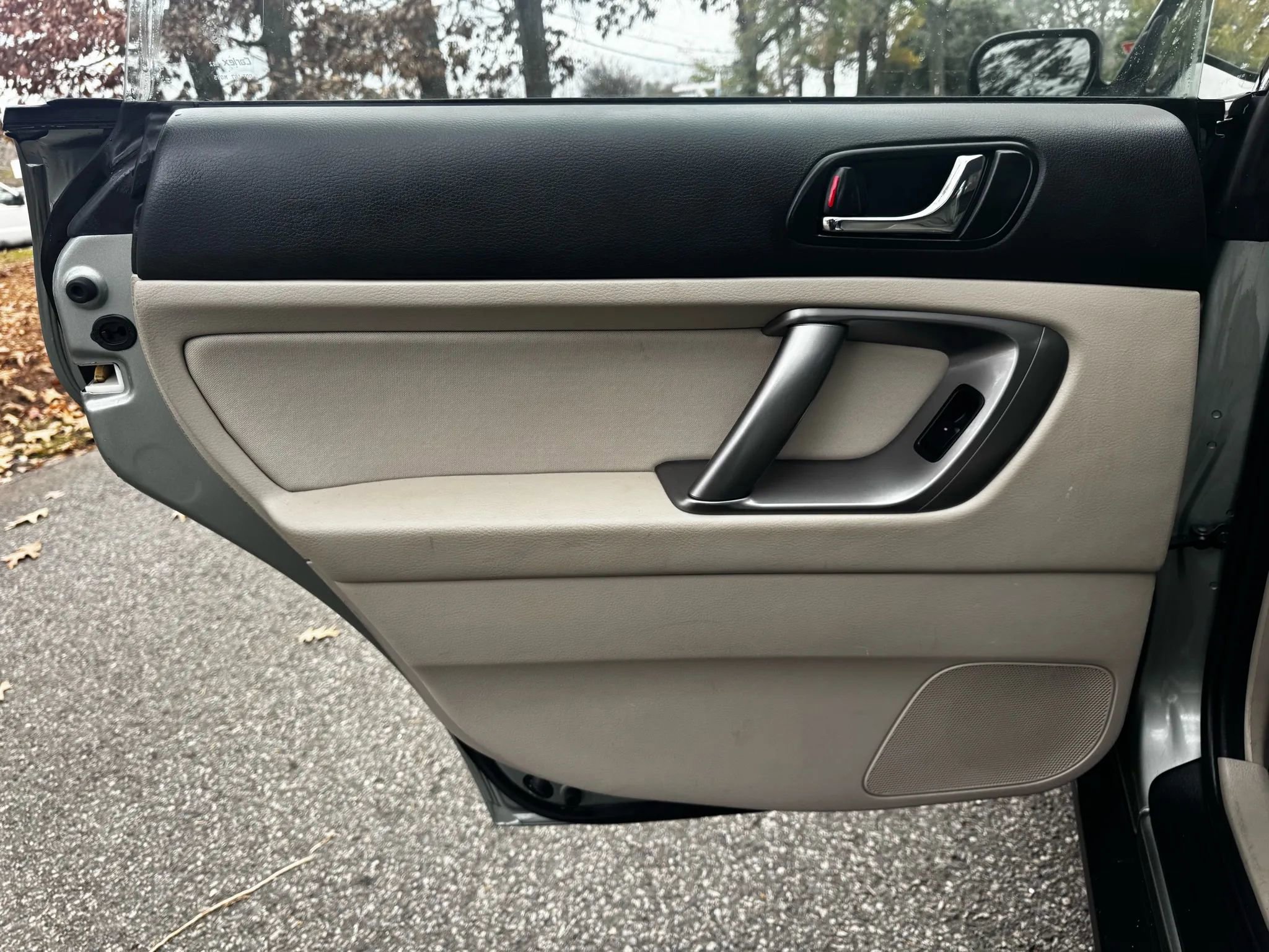 Used 2009 Subaru Outback 2.5i Special Edition image 12