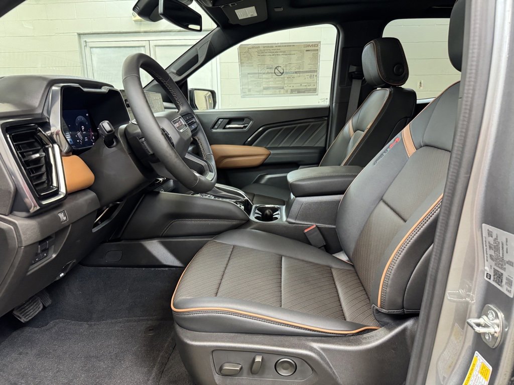 New 2025 GMC Canyon AT4 w/ Nightfall Edition image 12