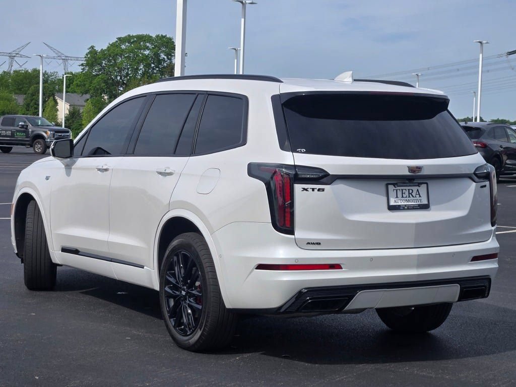 Used 2024 Cadillac XT6 Sport w/ LPO, Onyx Lite Package AWD/4WD image 19