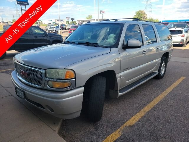 Used 2004 GMC Yukon XL Denali AWD/4WD image 1