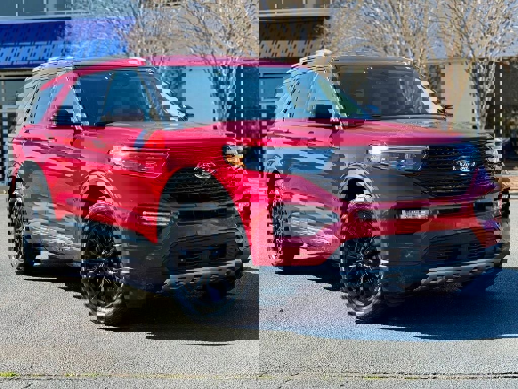 Certified 2023 Ford Explorer Limited image 2