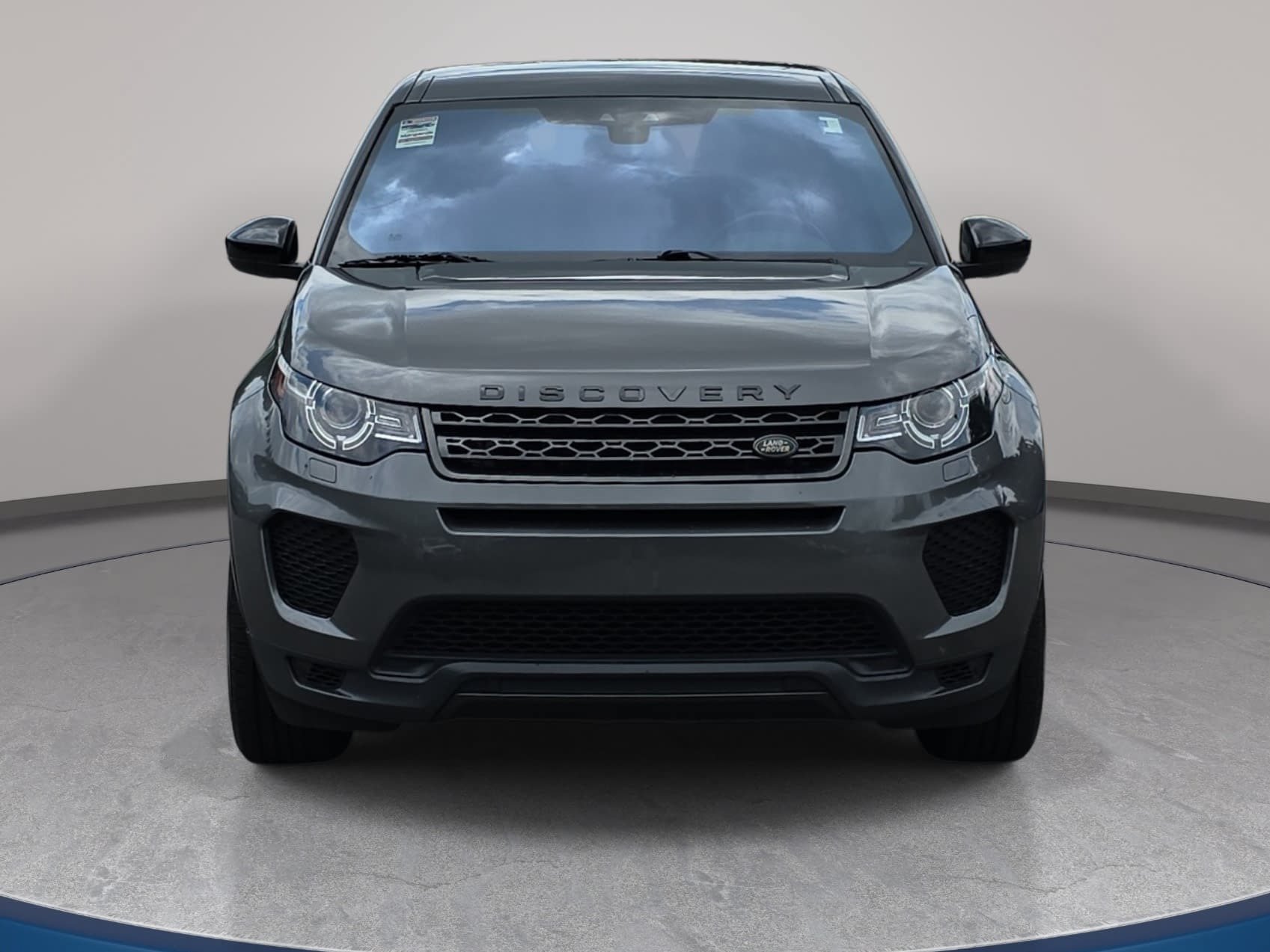 Used 2019 Land Rover Discovery Sport AWD/4WD image 2