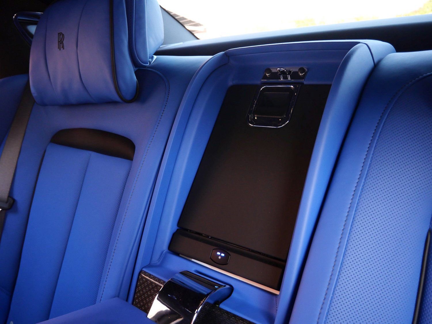 Certified 2023 Rolls-Royce Ghost Black Badge w/ Black Badge Ghost Package image 19