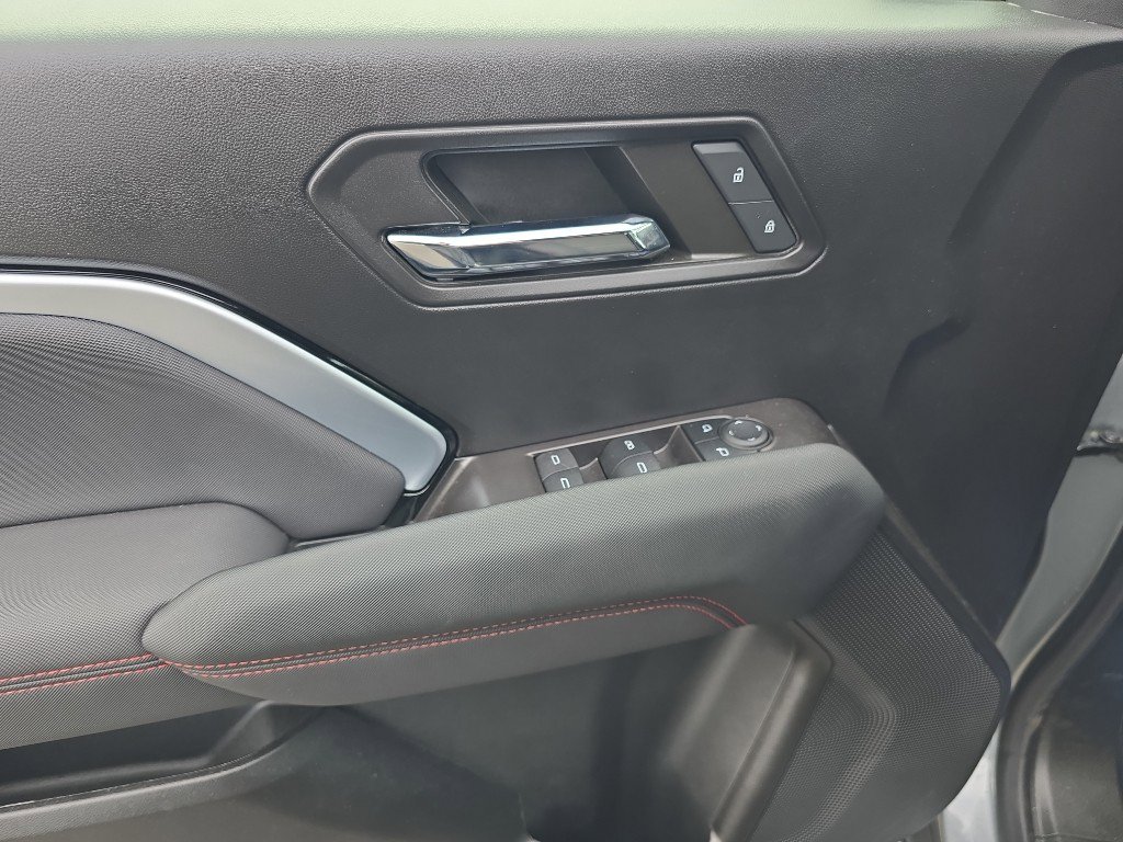 Certified 2024 Chevrolet Colorado Z71 w/ Z71 Convenience Package 2 image 11