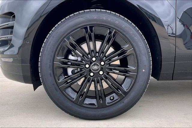 New 2026 Land Rover Range Rover Evoque Dynamic SE image 15