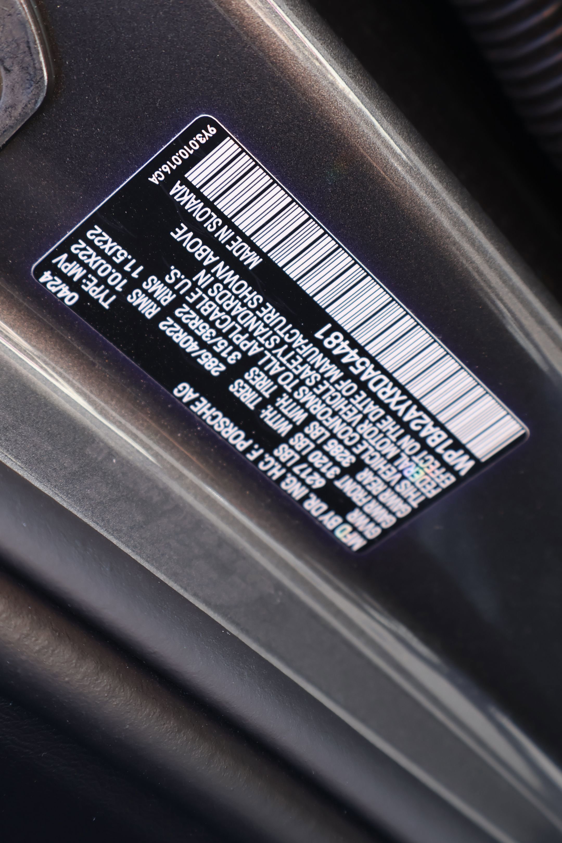 Certified 2024 Porsche Cayenne image 31