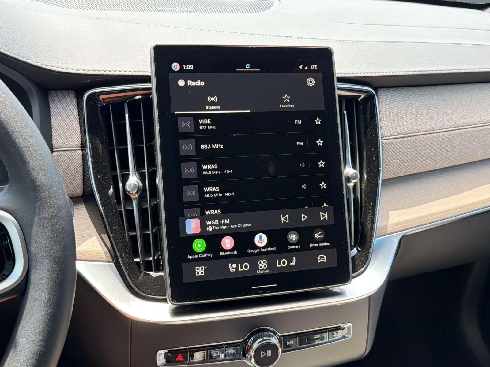 New 2026 Volvo XC90 B6 Plus w/ Protection Package AWD/4WD image 22
