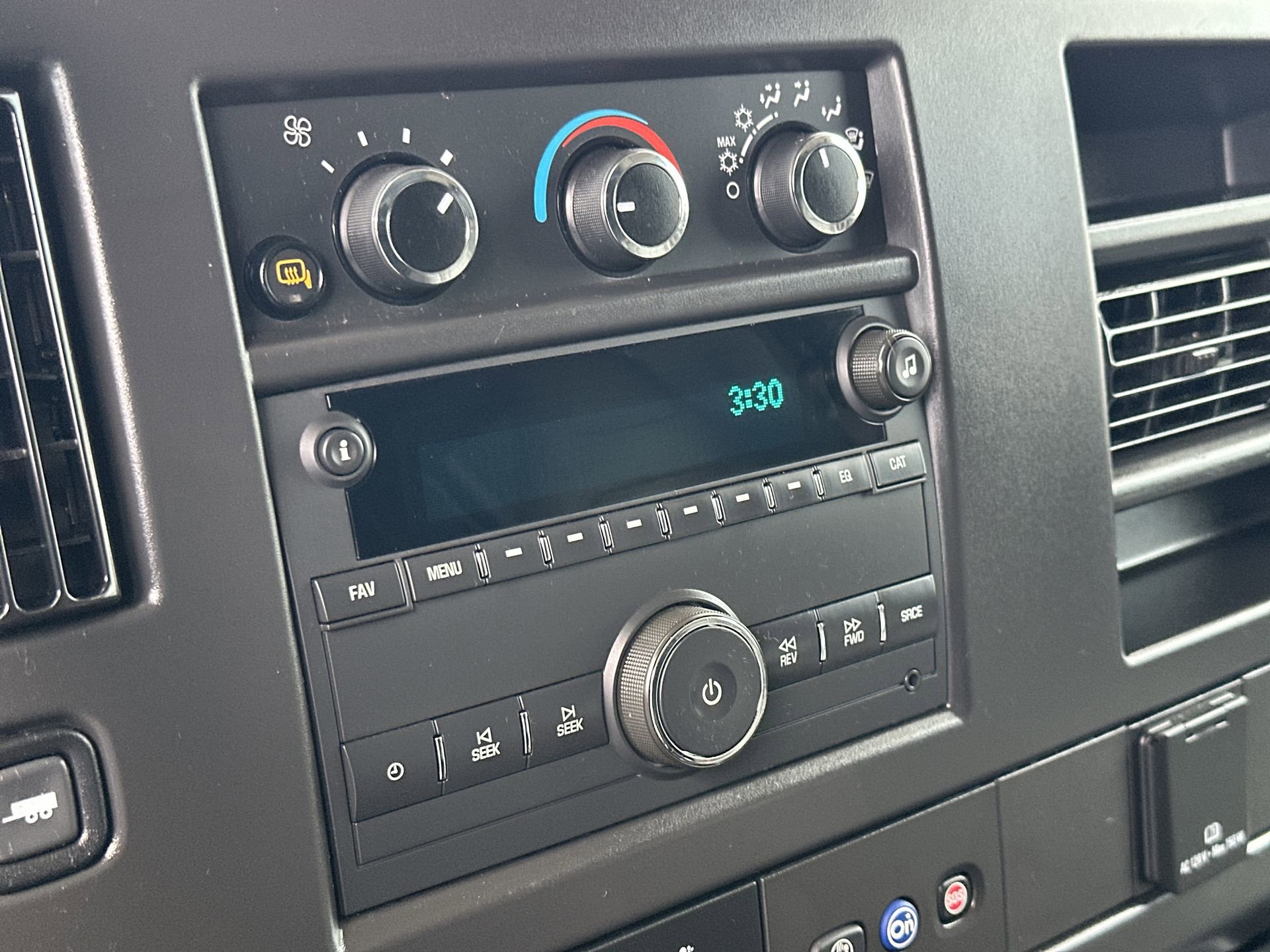 Used 2025 Chevrolet Express 2500 Extended w/ Driver Convenience Package RWD image 16