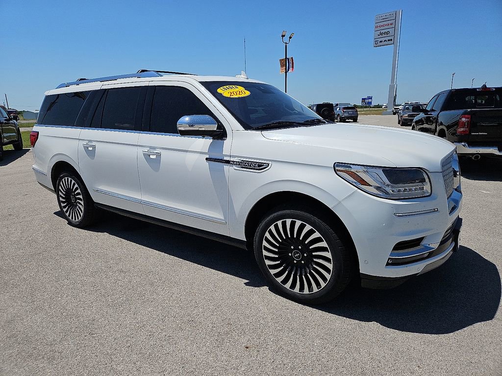 Used 2020 Lincoln Navigator L Black Label w/ Cargo Convenience Package AWD/4WD image 10