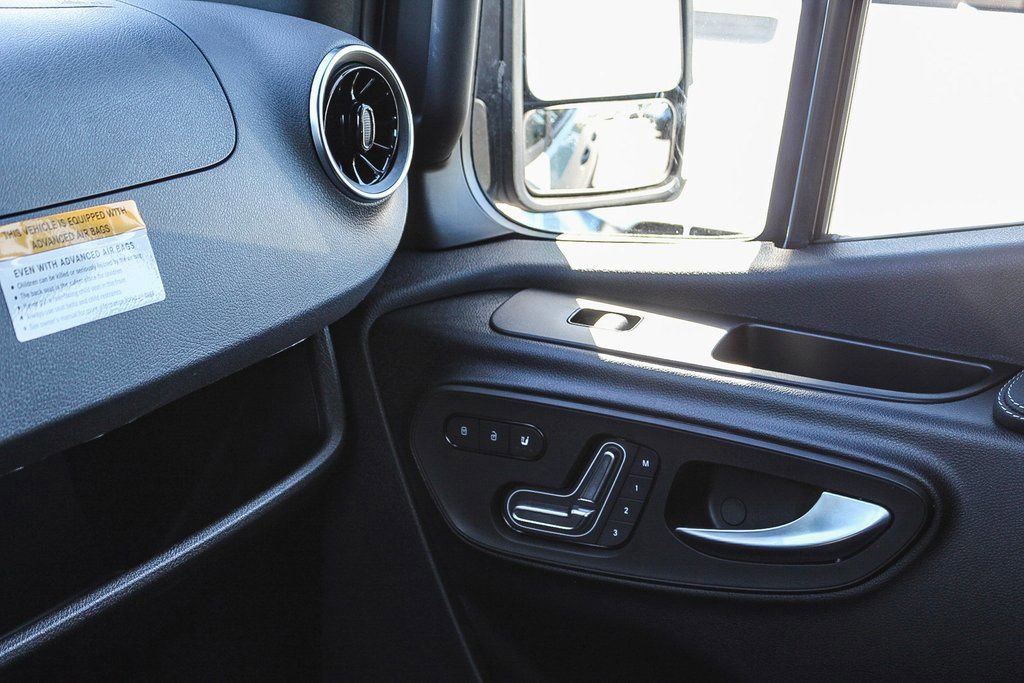Used 2024 Mercedes-Benz Sprinter 144 Cargo image 39