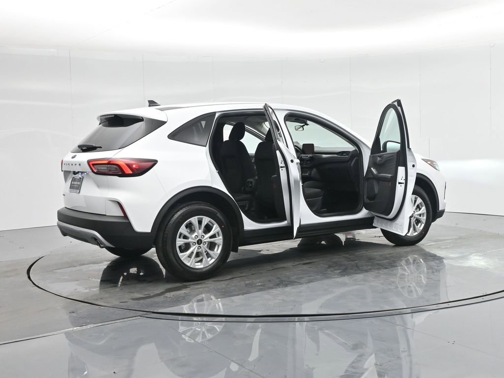 New 2025 Ford Escape Active image 5