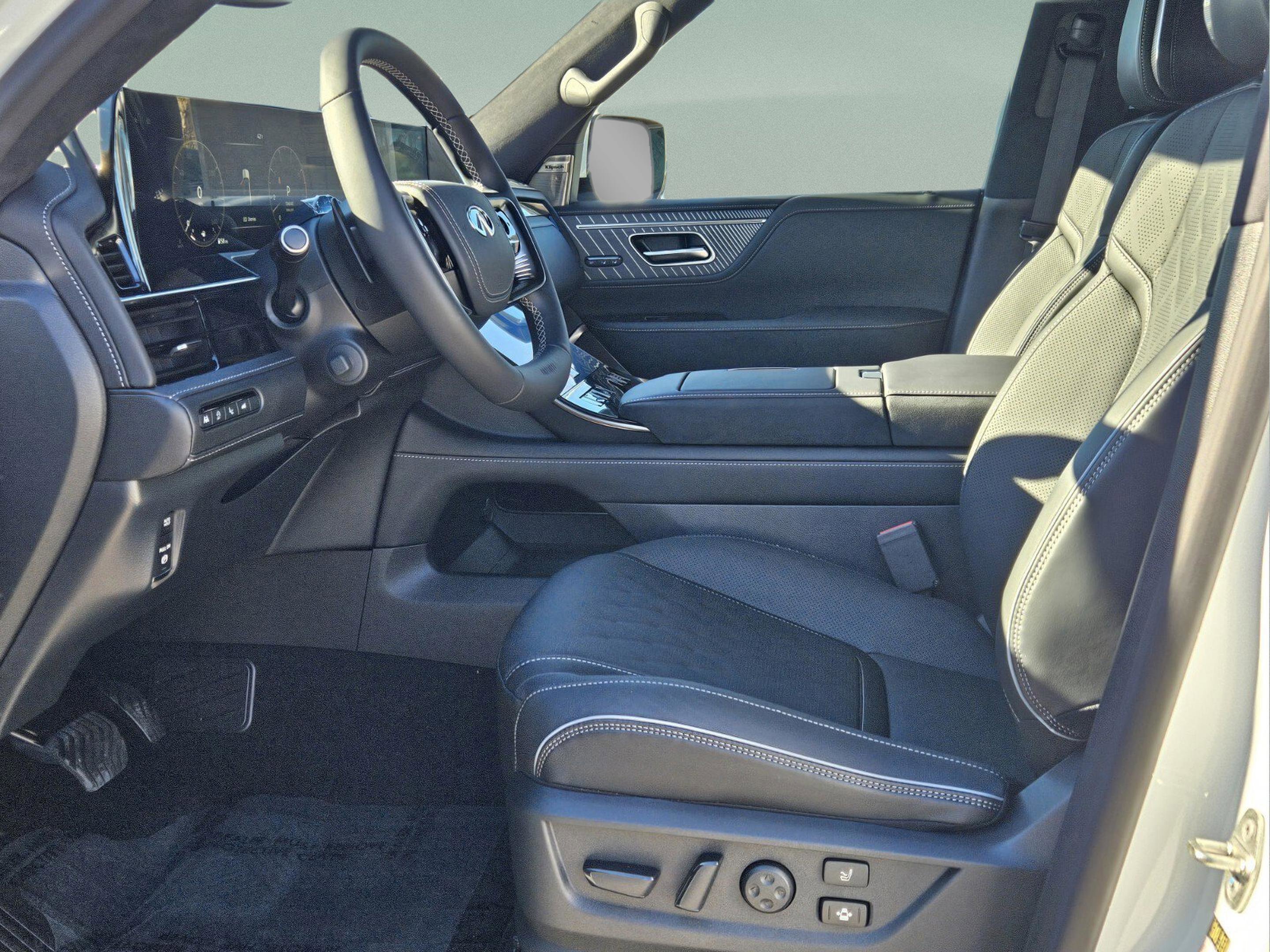New 2026 INFINITI QX80 Autograph w/ Premium Cargo Package image 9