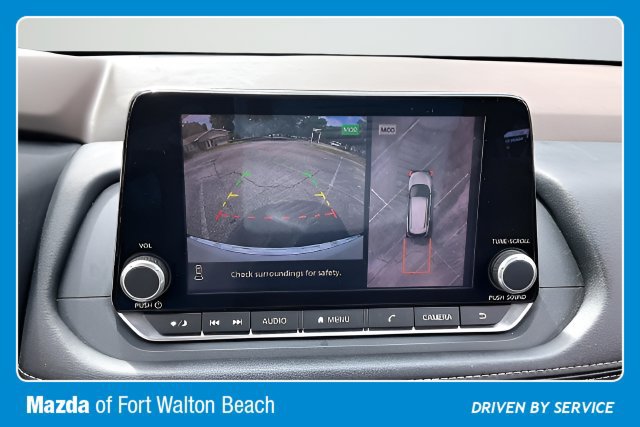 Used 2022 Nissan Rogue SL FWD image 13