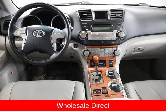 Used 2010 Toyota Highlander Limited AWD/4WD image 15