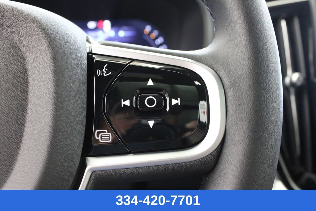 New 2026 Volvo XC90 B6 Plus w/ Protection Package image 28