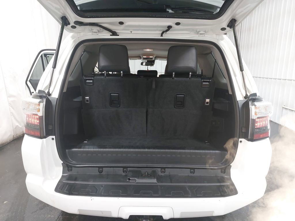 Used 2021 Toyota 4Runner SR5 Premium image 13