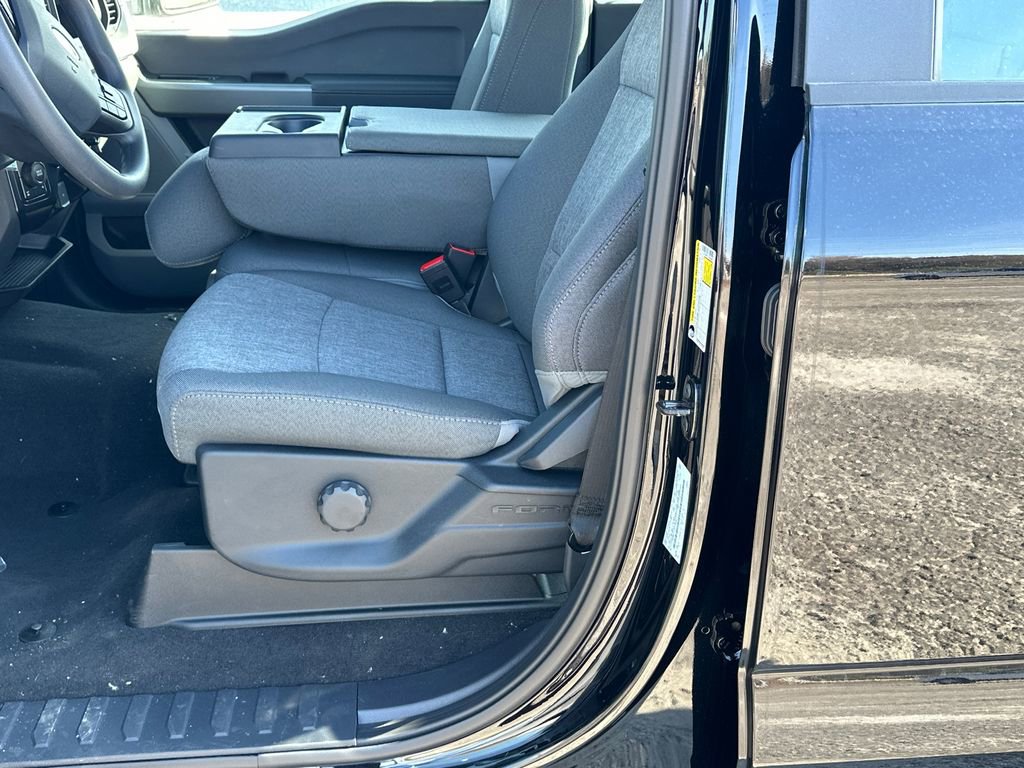 New 2026 Ford F250 XL w/ STX Appearance Package image 9