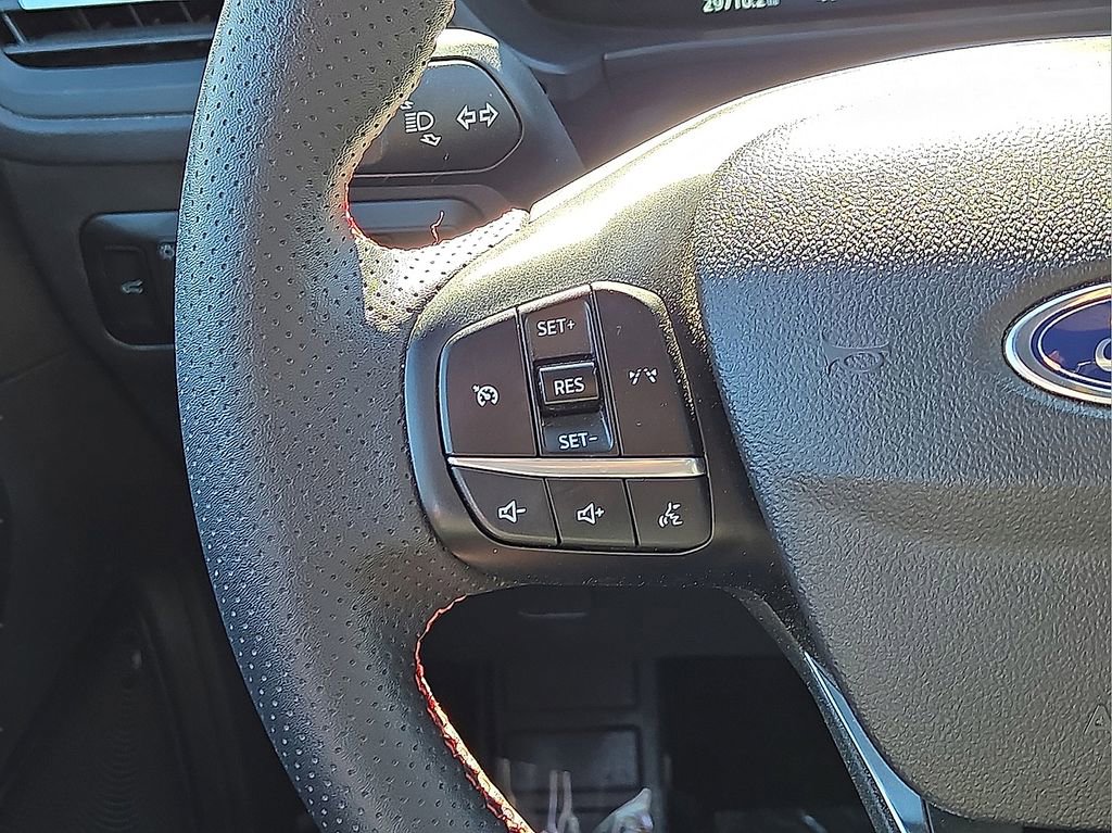 Used 2025 Ford Escape ST-Line Select image 19