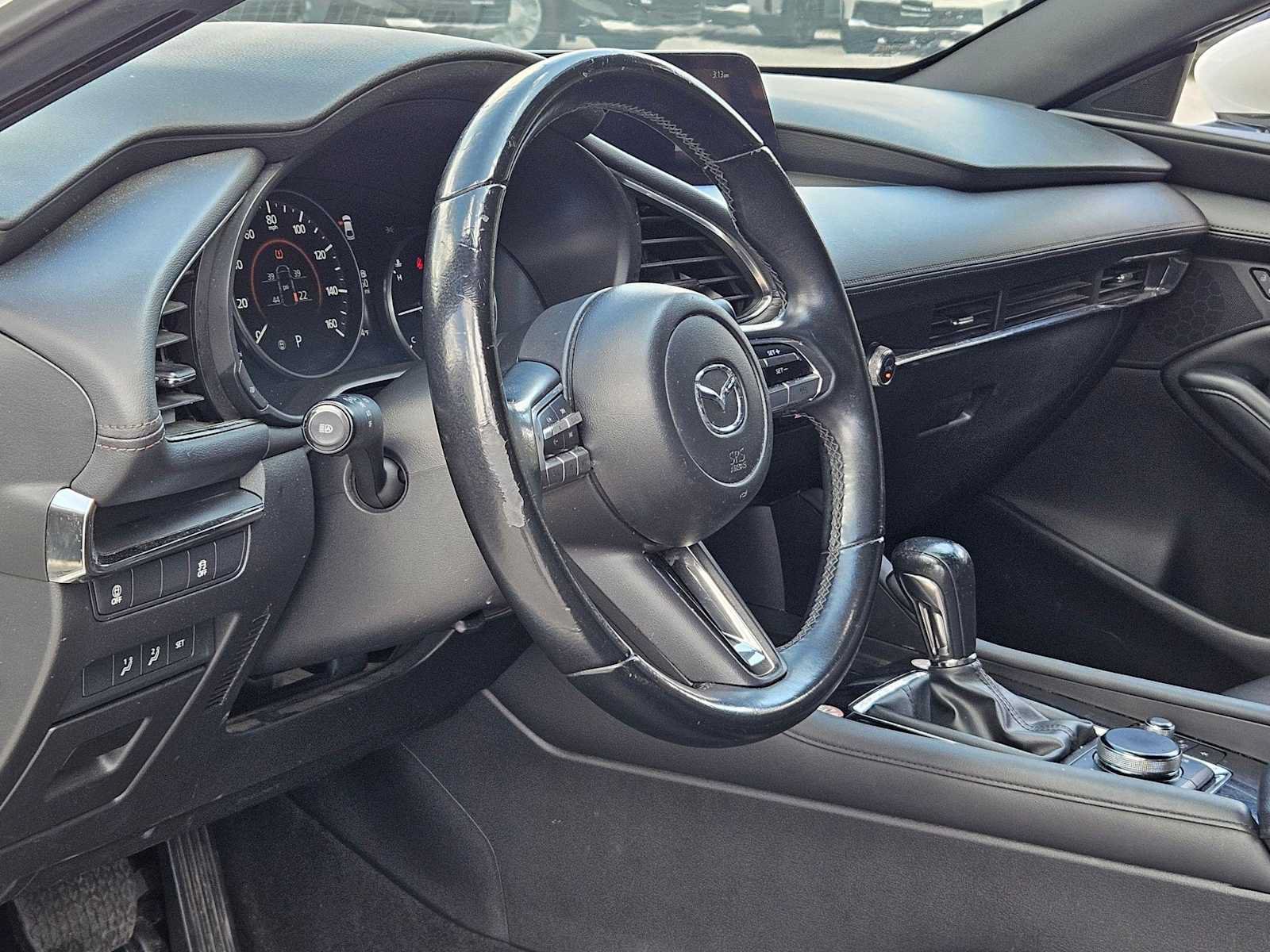 Used 2023 MAZDA MAZDA3 s FWD image 2