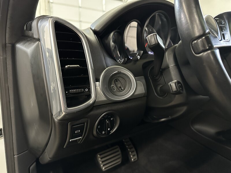 Used 2013 Porsche Cayenne GTS AWD/4WD image 30