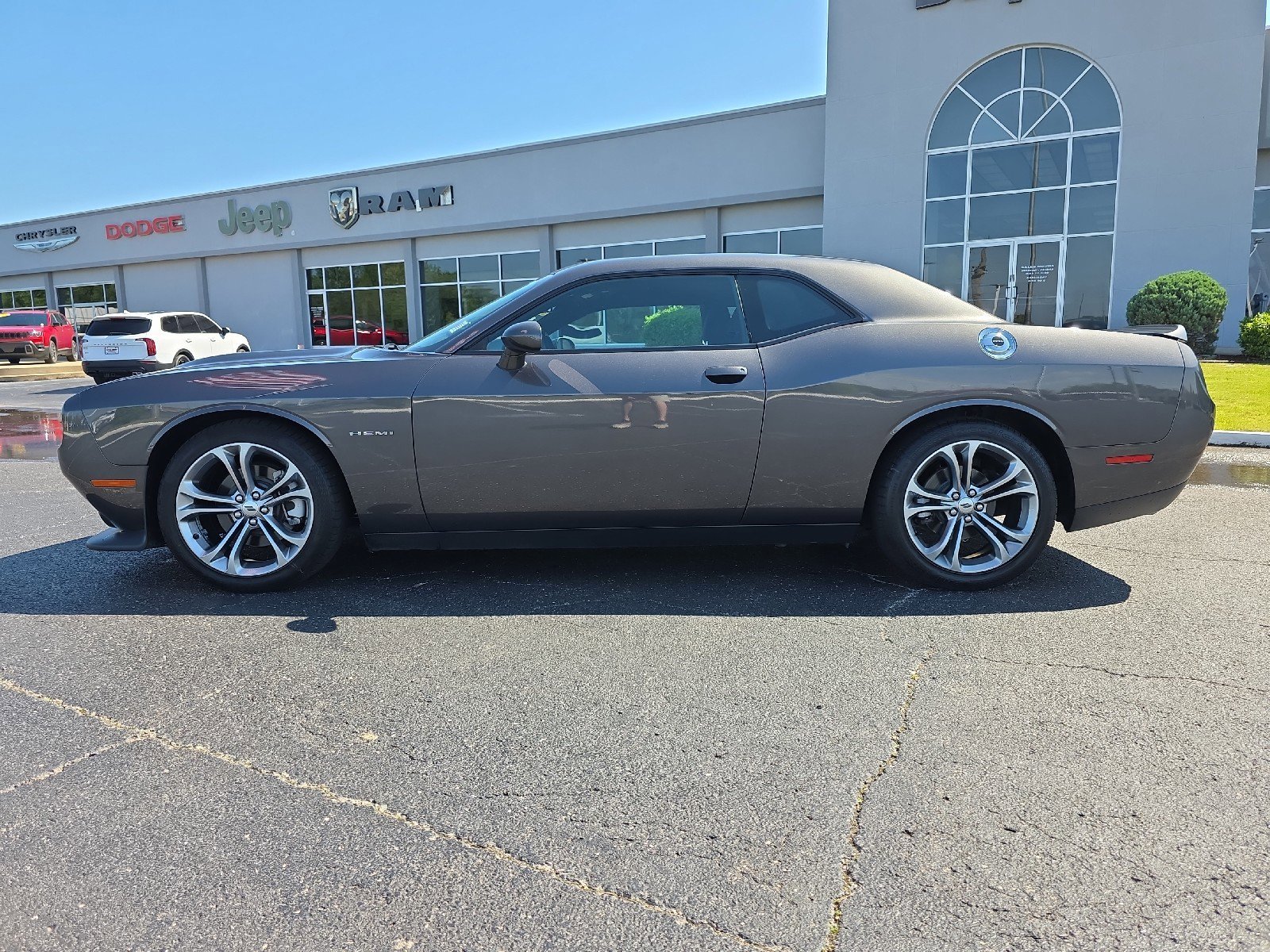 Used 2021 Dodge Challenger R/T RWD image 8