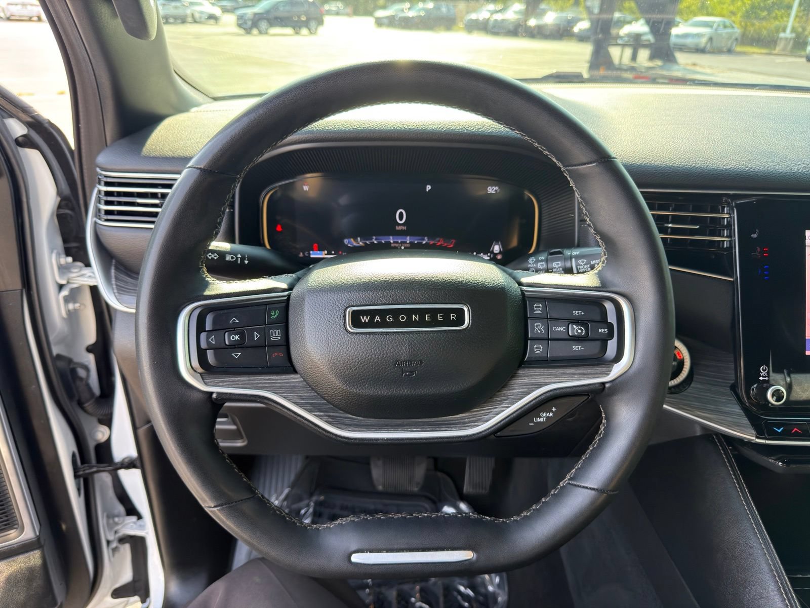 Used 2024 Jeep Wagoneer Series II w/ Flexible Seating Group AWD/4WD image 15