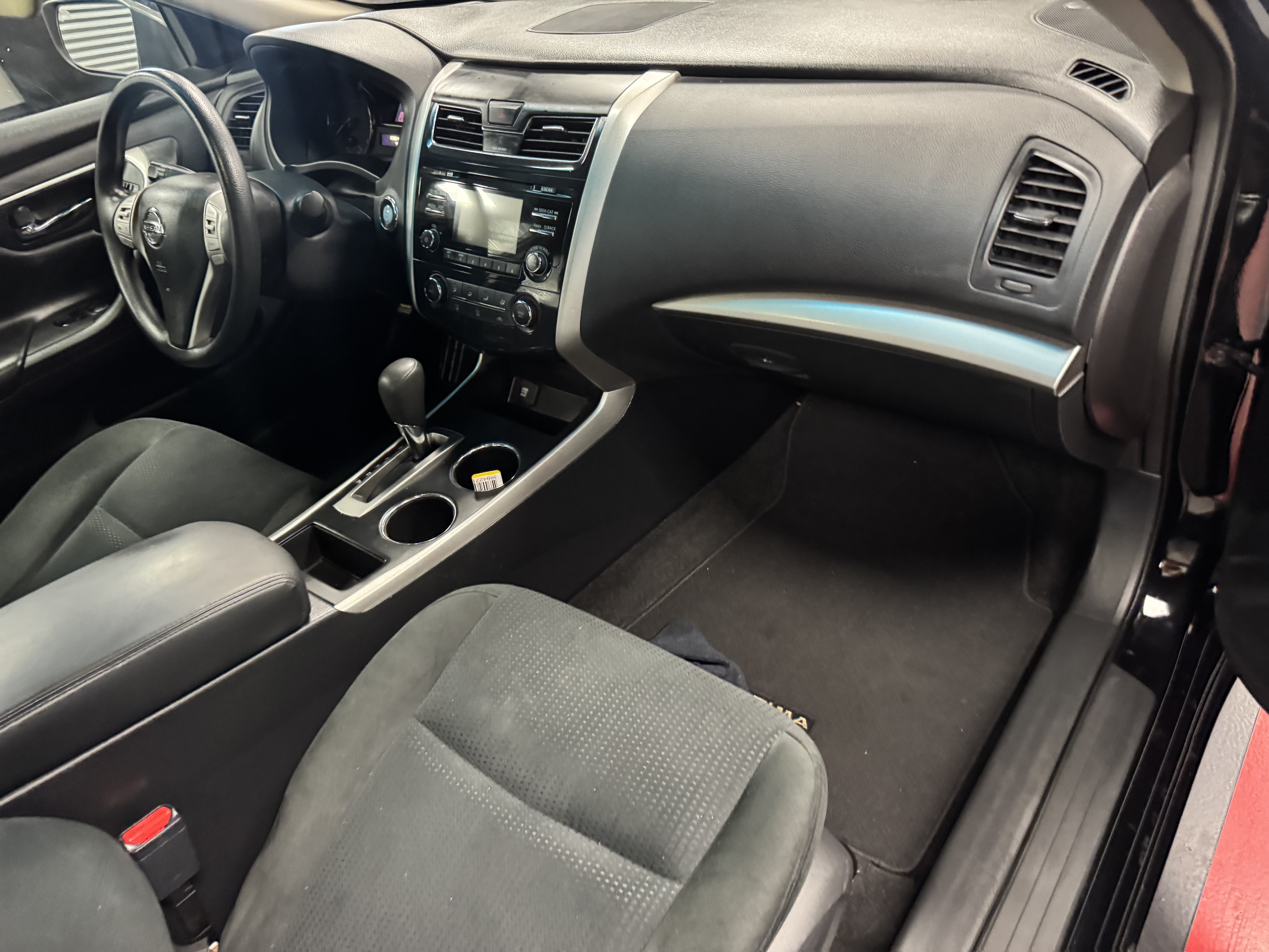 Used 2015 Nissan Altima 2.5 S w/ Power Driver Seat Package FWD image 12