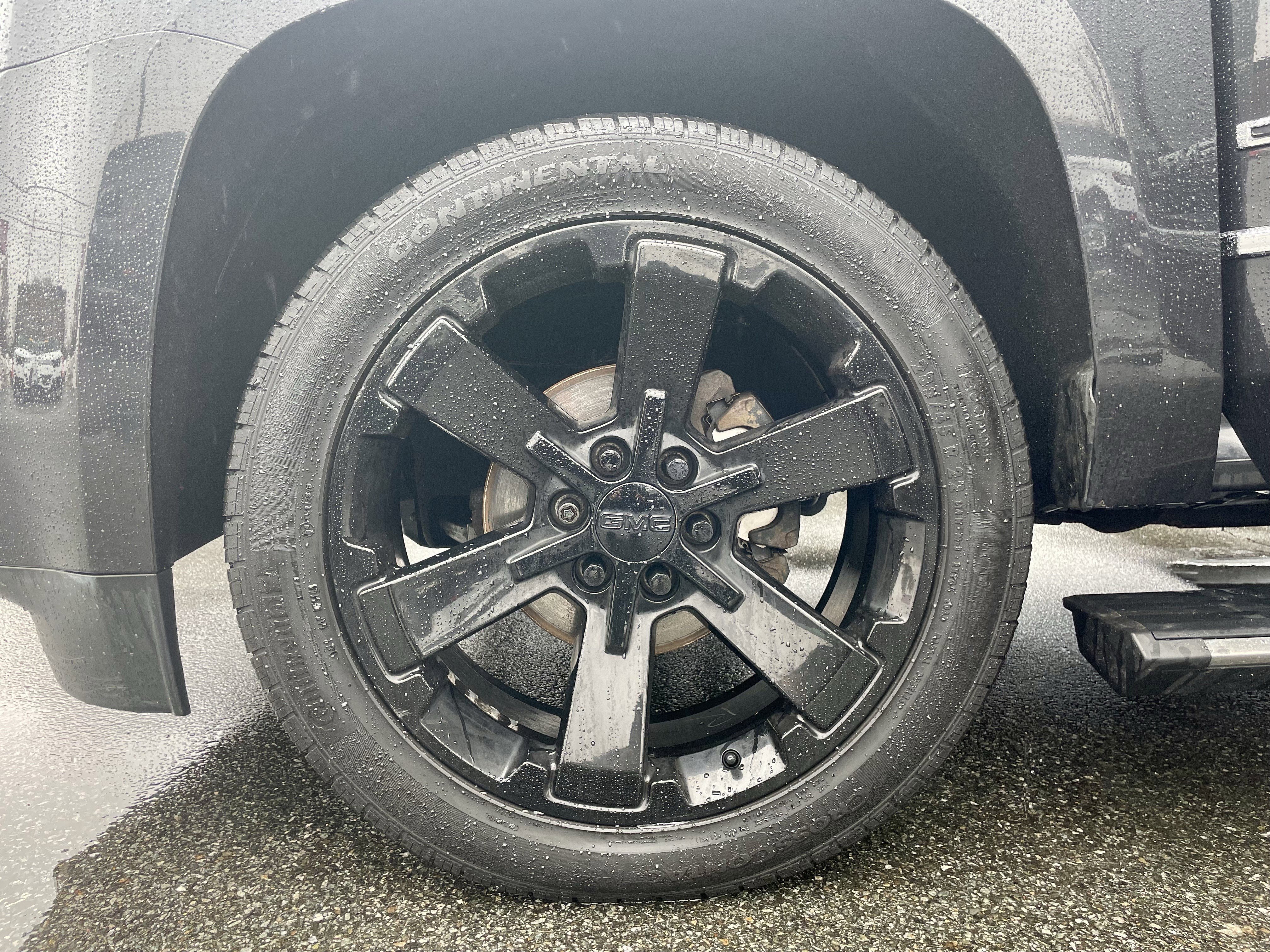 Used 2020 GMC Yukon Denali w/ Open Road Package image 9