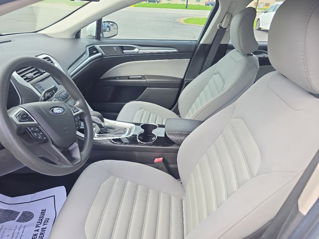 Used 2015 Ford Fusion S image 12