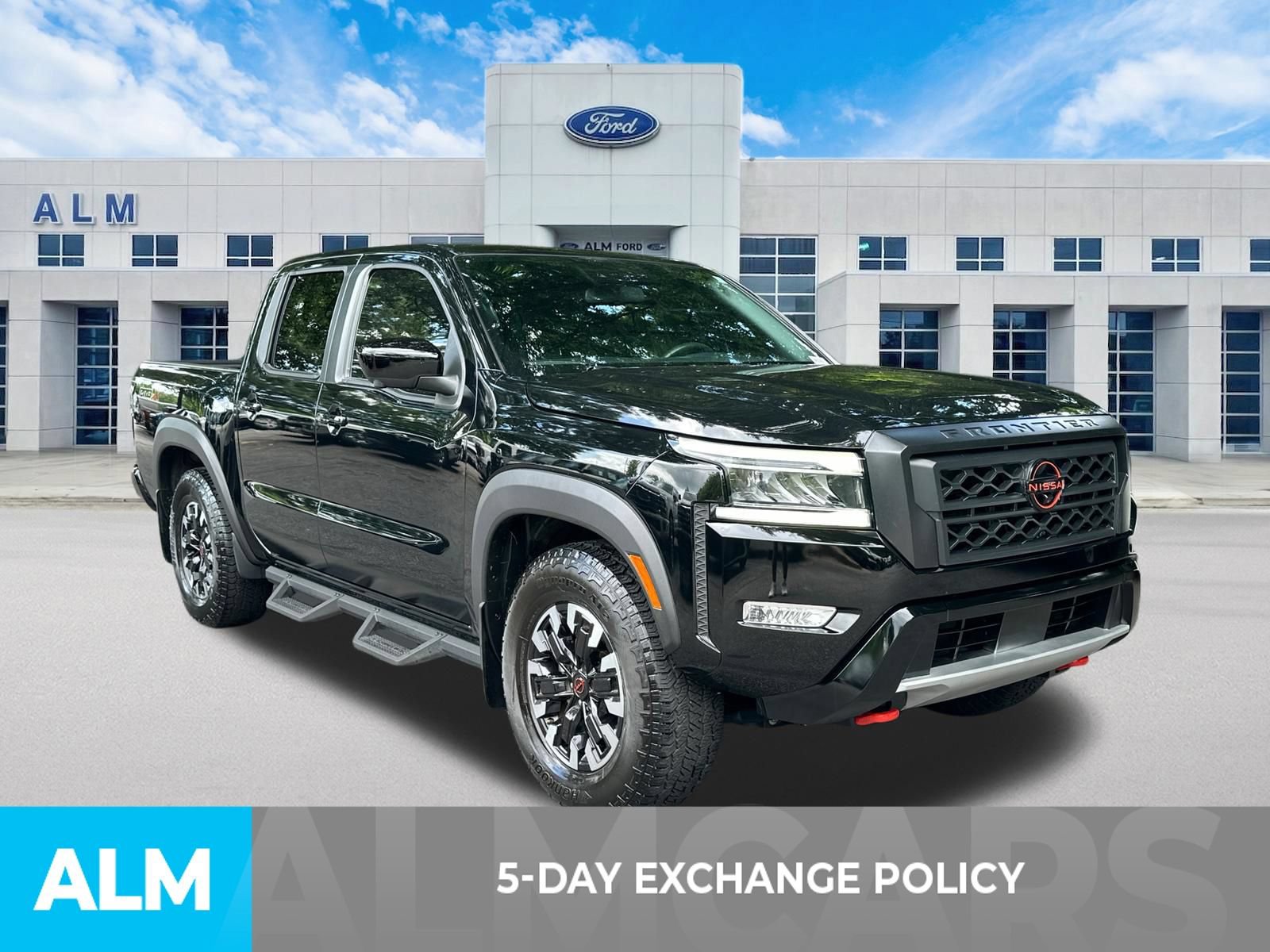 Used 2024 Nissan Frontier Pro-X w/ Pro Convenience Package RWD image 3