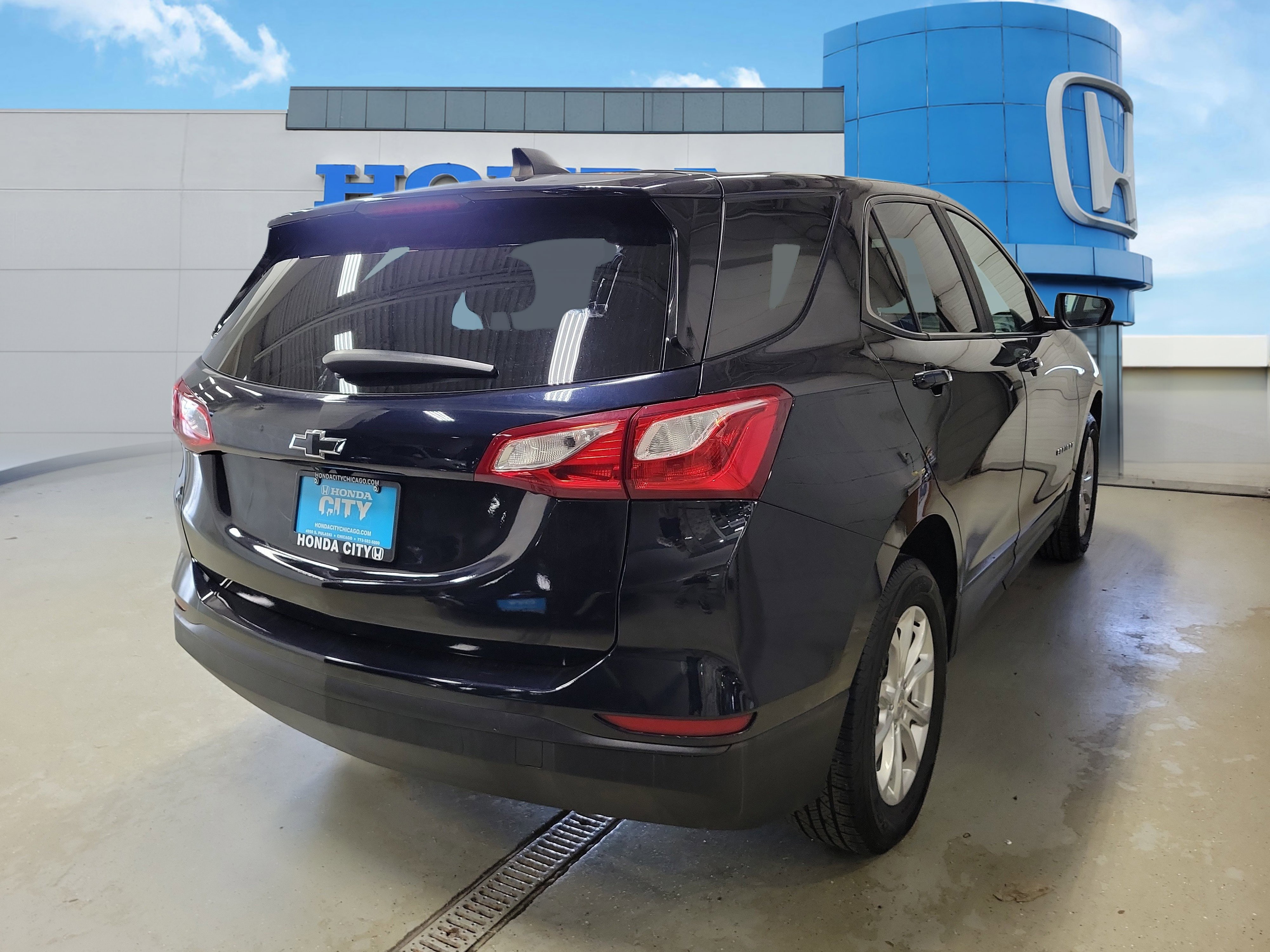 Used 2021 Chevrolet Equinox LS w/ LS Convenience Package image 5