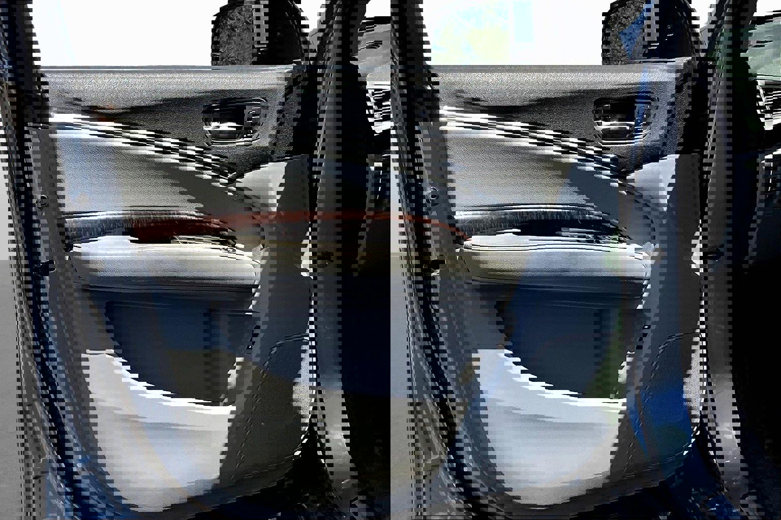 Used 2017 Acura MDX SH-AWD w/ Technology Package image 16