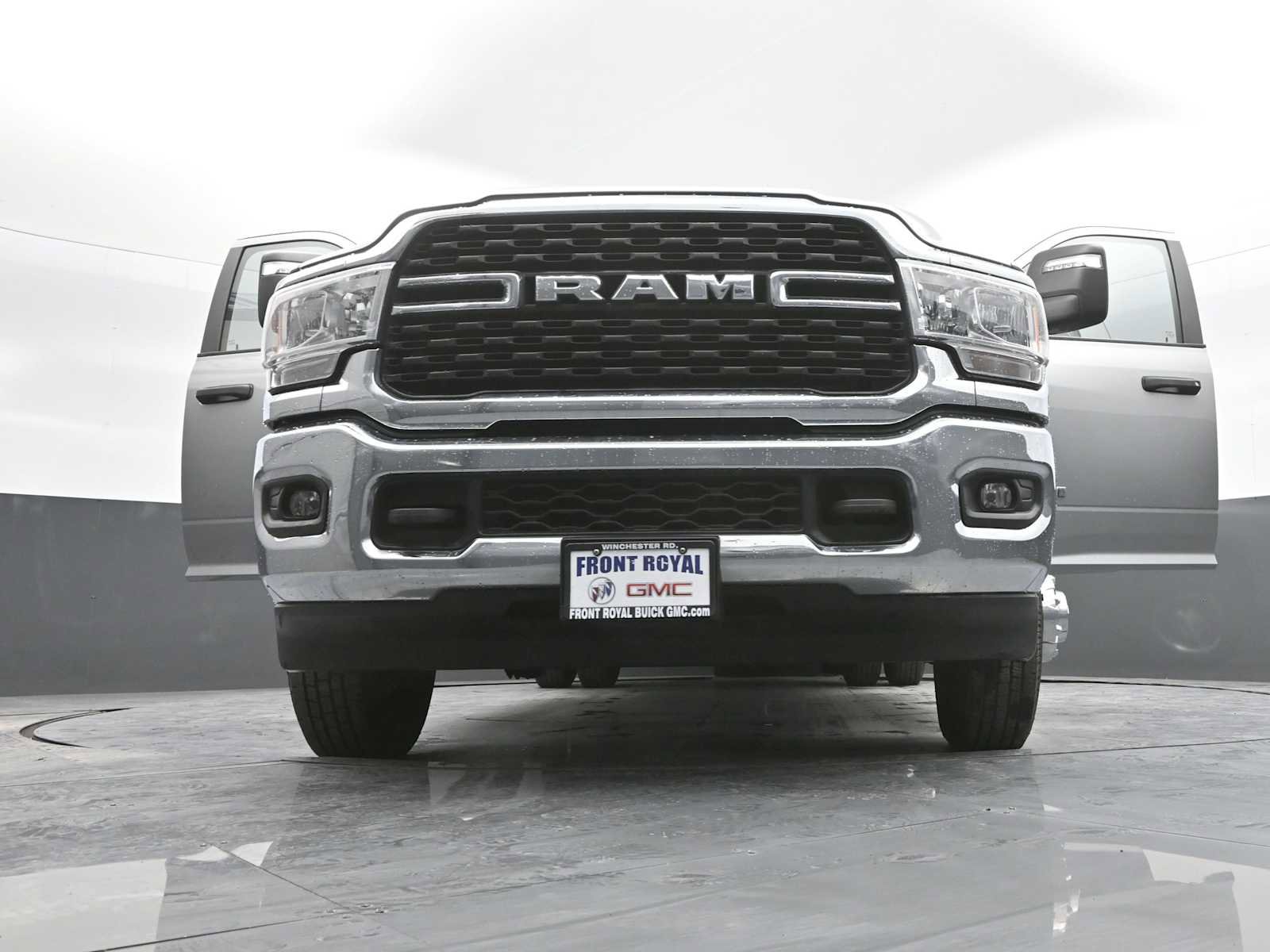 Used 2024 RAM 3500 Big Horn image 46