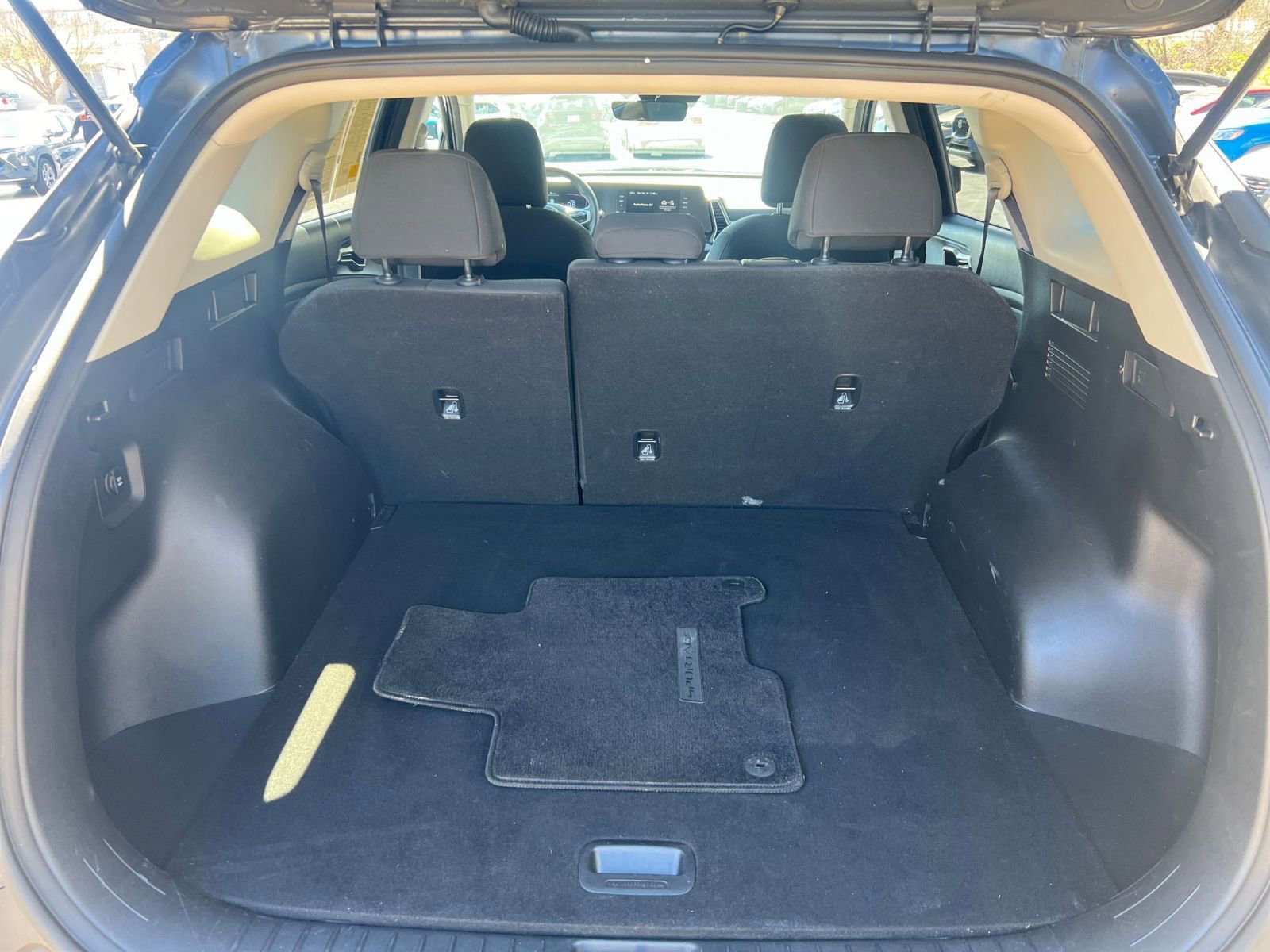 Used 2025 Kia Sportage LX image 25