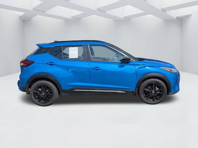Used 2024 Nissan Kicks SR FWD image 3