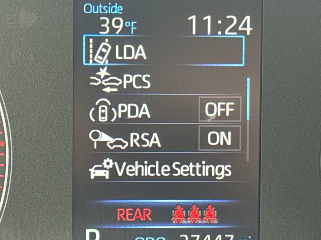 Used 2025 Toyota Corolla LE image 17