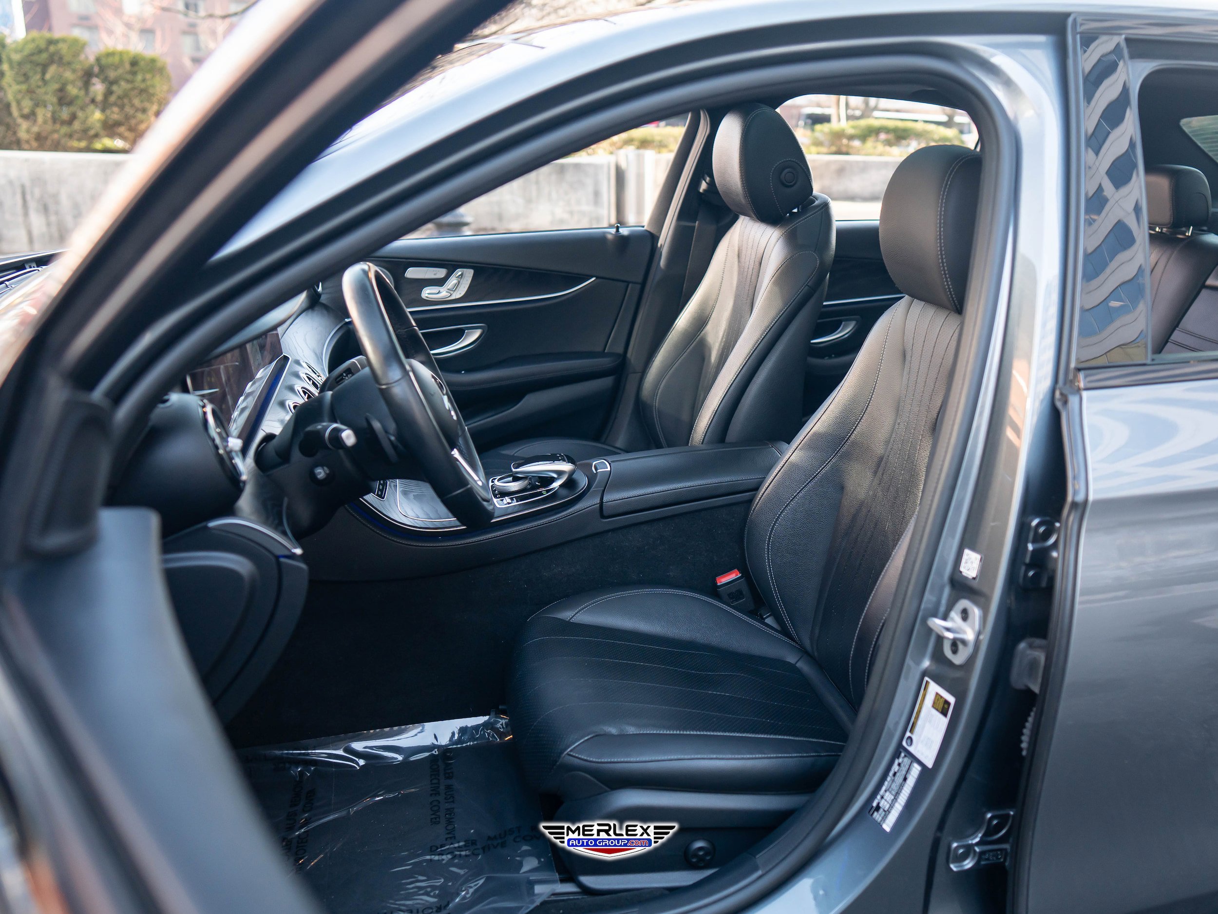 Used 2019 Mercedes-Benz E 300 4MATIC w/ Premium 1 Package image 13
