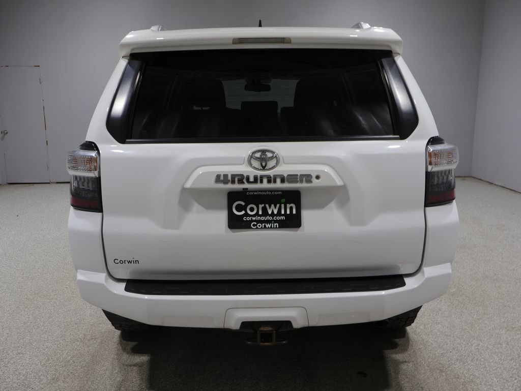 Used 2018 Toyota 4Runner SR5 Premium AWD/4WD image 3