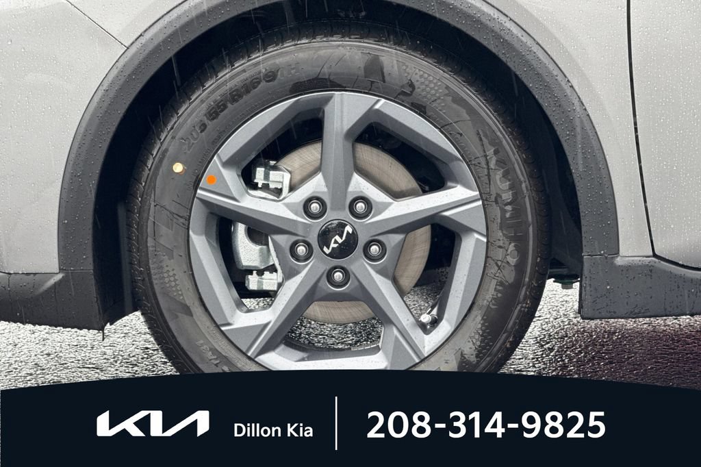 New 2026 Kia K4 FWD image 28