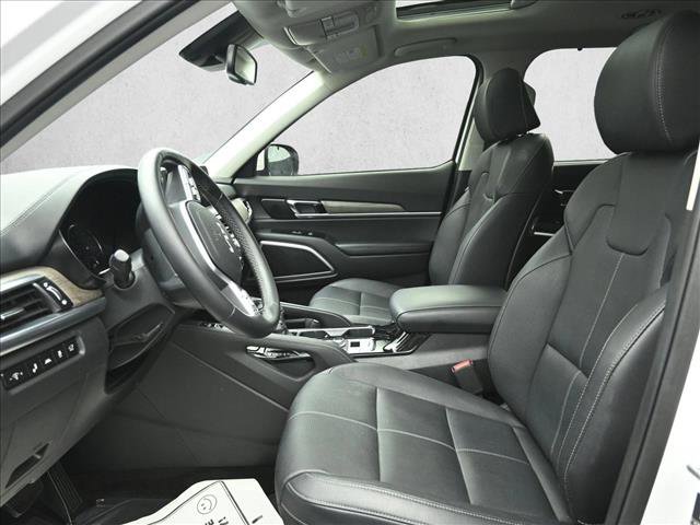 Used 2022 Kia Telluride EX w/ EX Premium Package image 8
