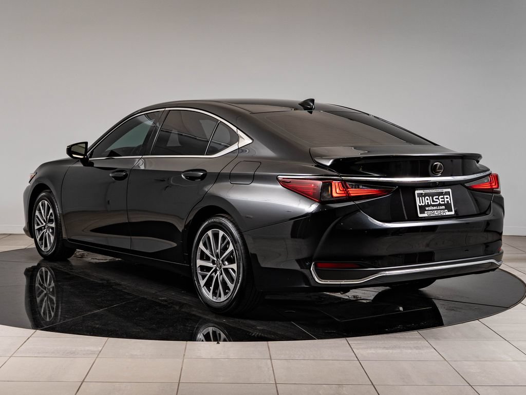 Used 2022 Lexus ES 300h w/ Accessory Package 2 FWD image 6