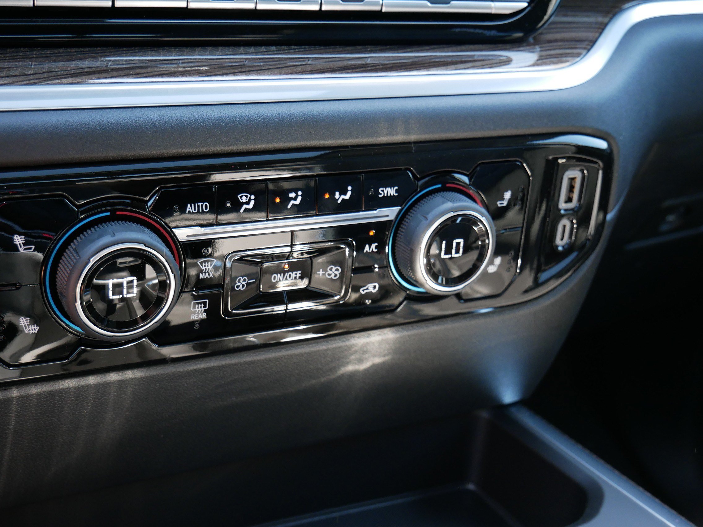 New 2026 Chevrolet Silverado 1500 RST AWD/4WD image 20