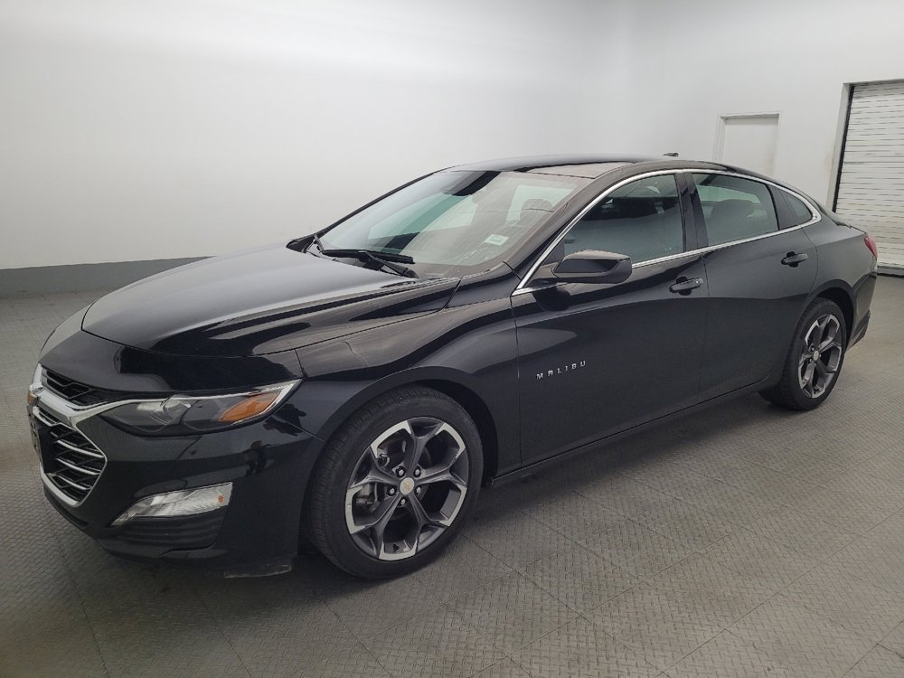 Used 2023 Chevrolet Malibu LT image 2
