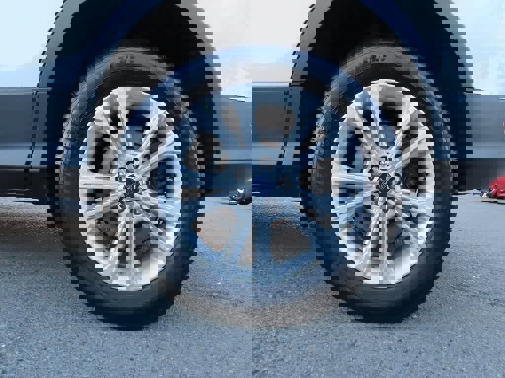 Used 2018 Ford Escape SE image 9