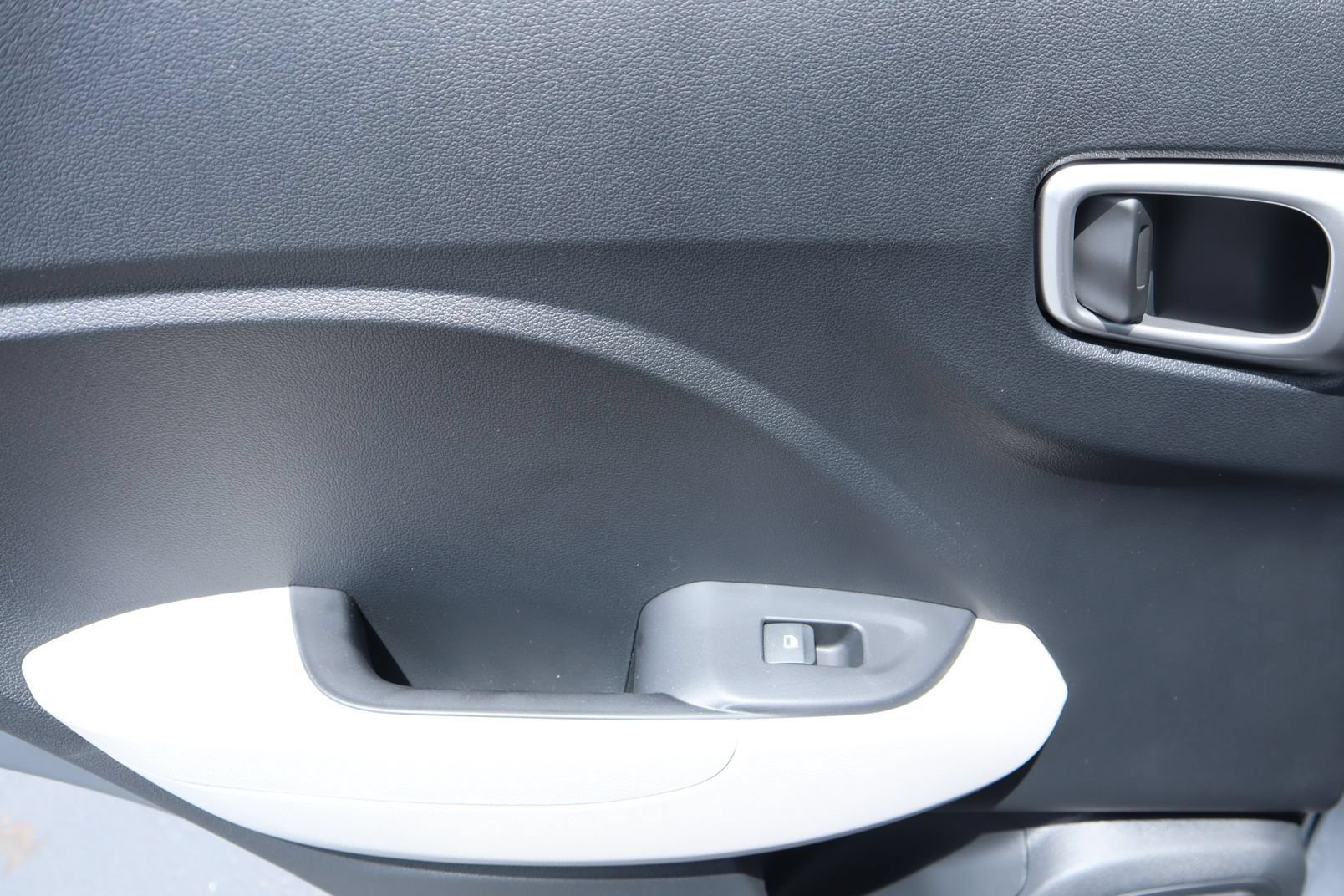 New 2026 Hyundai Venue SEL FWD image 23