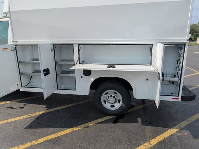 New 2026 Chevrolet Express 3500 w/ Power Convenience Package RWD image 25