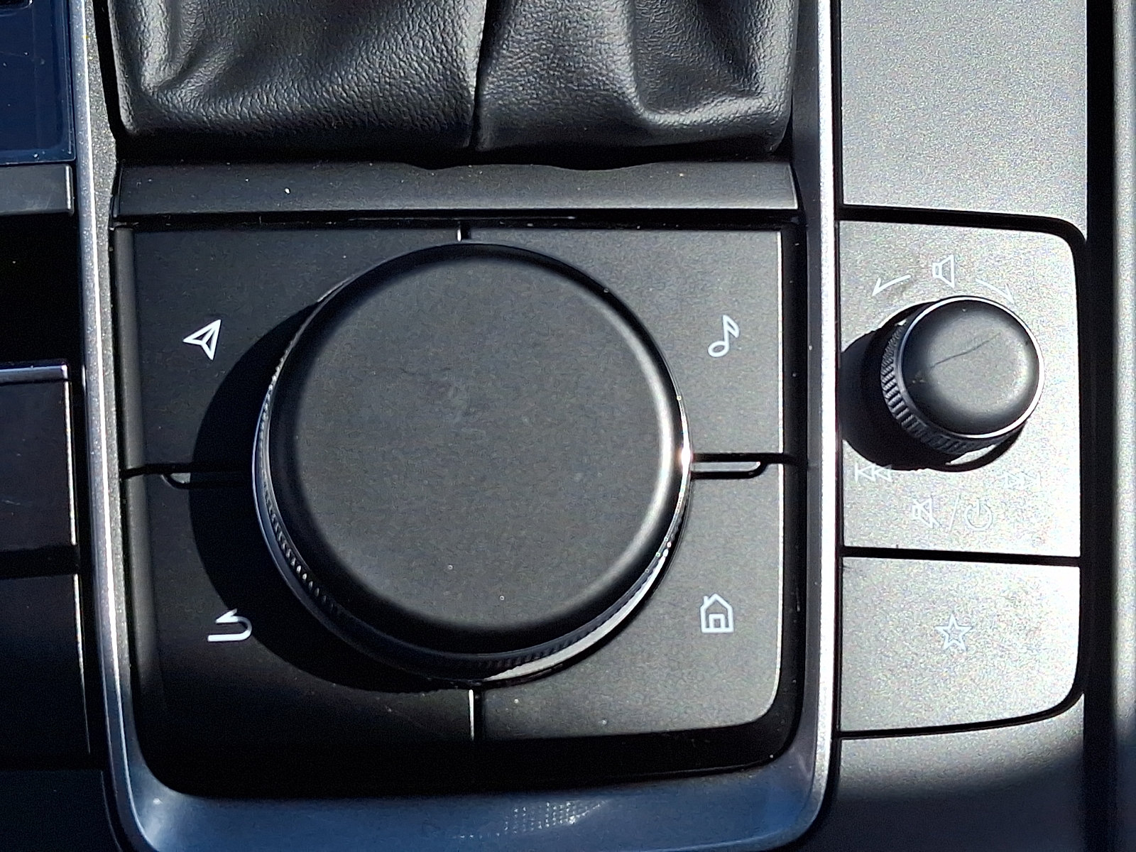 New 2026 MAZDA CX-30 AWD 2.5 S w/ Premium Package image 18