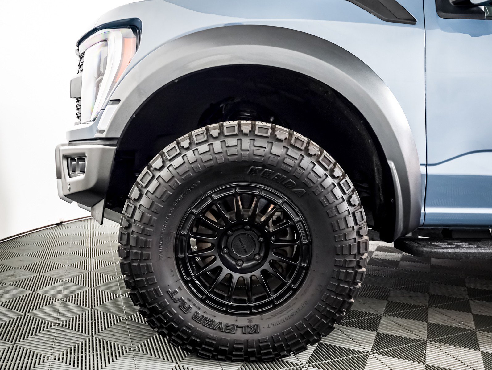 Used 2023 Ford F150 Raptor AWD/4WD image 6