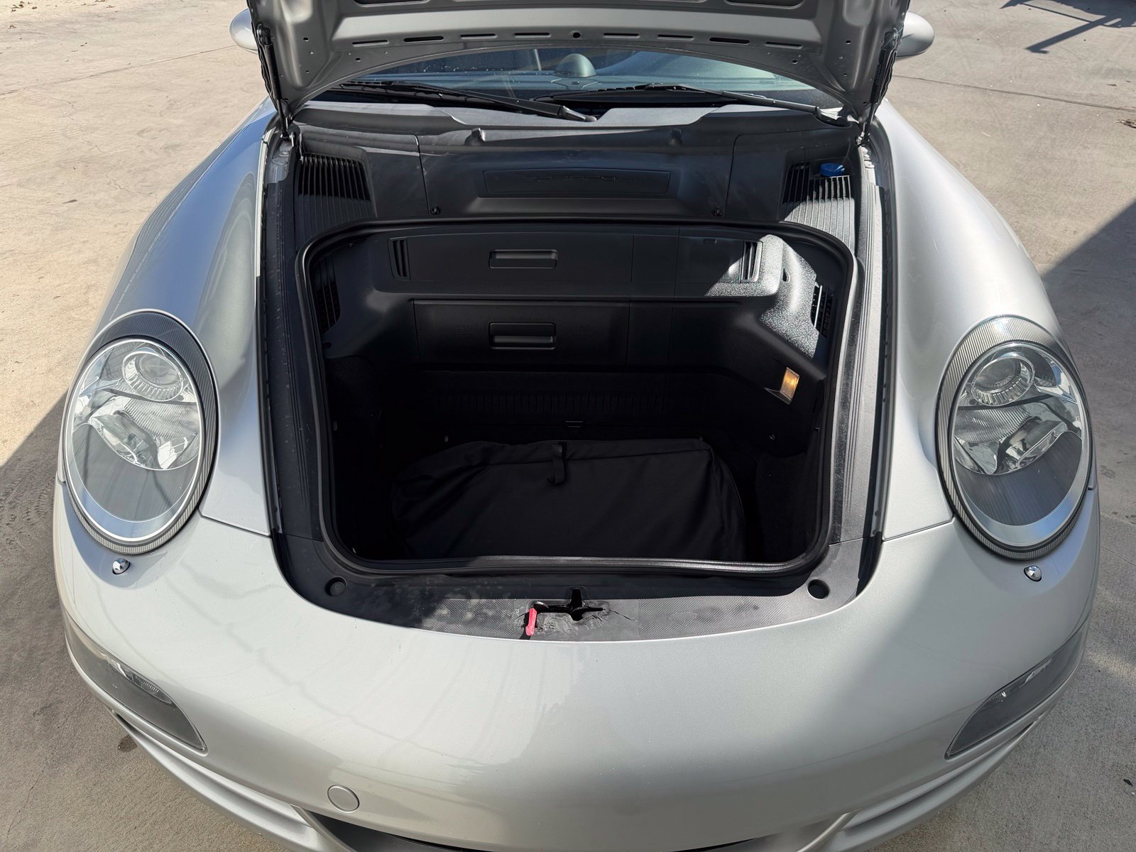 Used 2005 Porsche 911 Carrera S RWD image 8